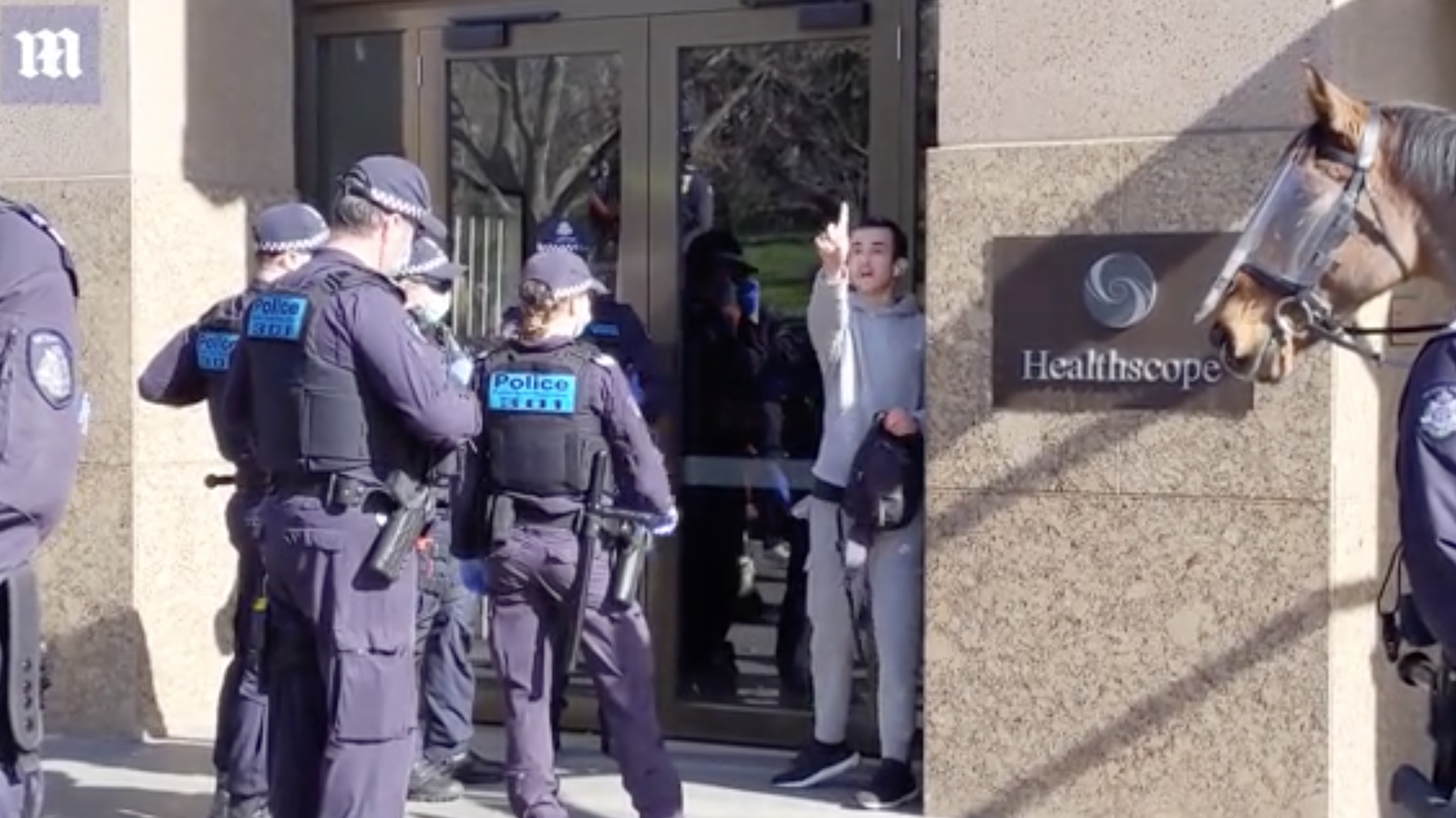 百名 主权公民 周日号召聚集墨尔本cbd 呼喊反封锁全遭逮 有吧新闻