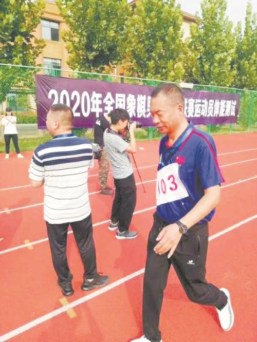 东京奥运刚公布火炬接力日程,中国体育就曝一系列懒政大笑话:成绩第一无法进决赛,全国决赛上演业余空翻…
