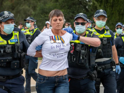 墨尔本爆发大规模反封锁抗议!暴力场面已完全失控!