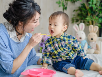 1岁半婴儿洗澡时突然抽搐,妈妈这样做救孩子一命……