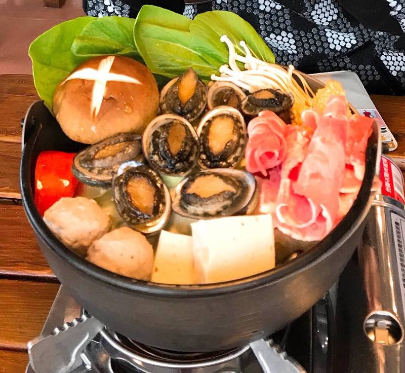 健康网》一顿火锅吃到饱破3千大卡 一餐增加0.32公斤