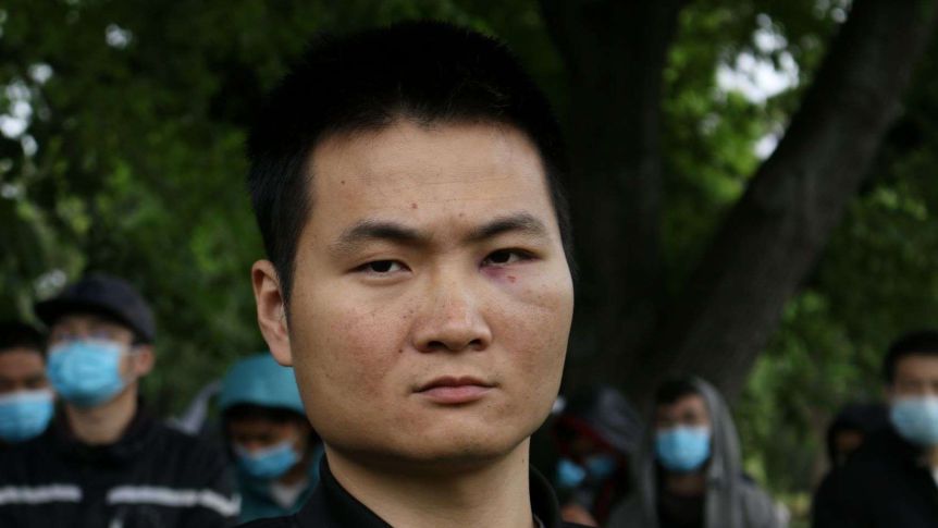 中国工人在维州肉厂被打!近百名同胞集体罢工抗议