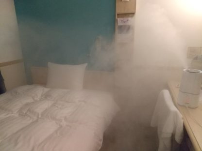 日本酒店加湿器超强劲 房间秒变仙境网笑爆:火烛啦!