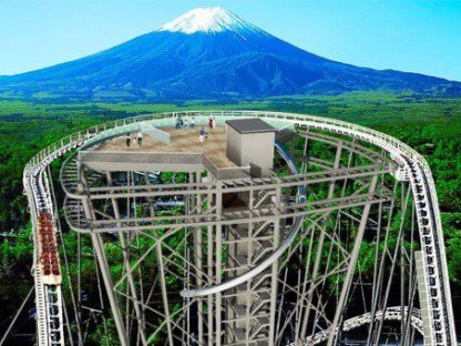 看富士山配尖叫声!日游乐园云霄飞车旁建瞭望塔 还有无扶手露天空中步道