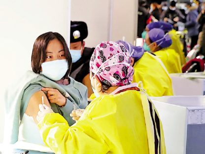 新冠疫苗为什么要接种2剂次?接种第二剂次疫苗应该注意什么?