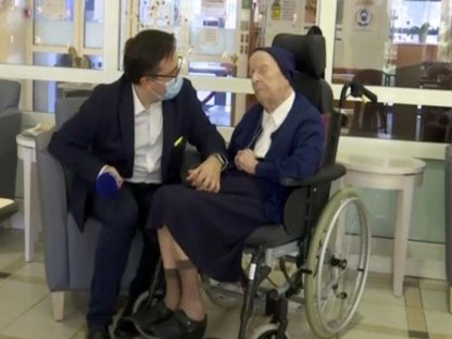 世界第二长寿老人战胜新冠病毒,将迎来117岁生日
