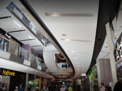 悉尼Westfield糗大了!人体模型戴着纳粹图案面罩遭痛批