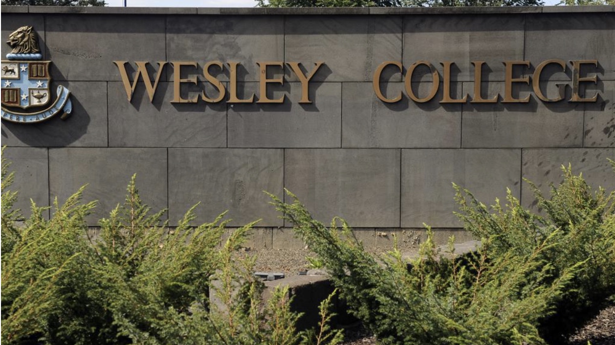 毕业女学生惊爆菁英私校Wesley College「性侵史」!