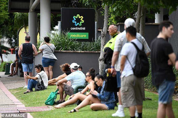 批澳人“宁拿补贴不找工作”,咖啡厅老板收死亡威胁!曾“悬赏”$5000招工