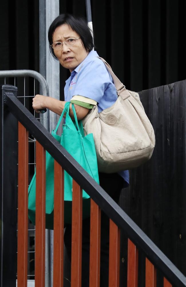 父亲被中国同居伴侣撬走2套房 澳男怒揭更多背后阴谋