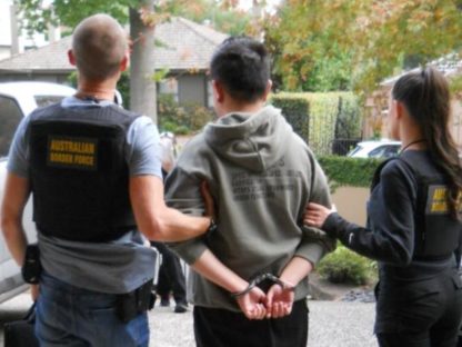 进口儿童性爱玩偶,墨尔本中国籍男子被抓!最高判10年牢
