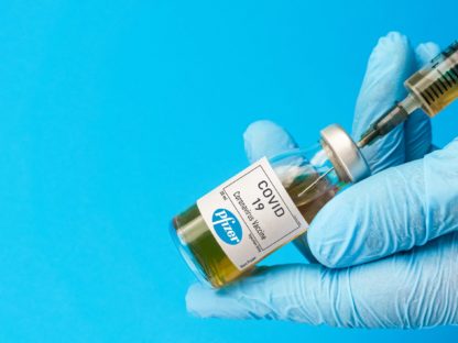 最新研究:南非发现的变种新冠病毒能”突破”辉瑞疫苗保护网